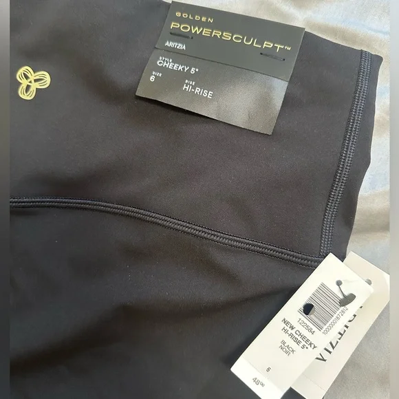 NWT - Aritzia Golden Powersculpt™ New Cheeky Hi-Rise 5" Biker Short (Size 6) - Picture 7 of 7